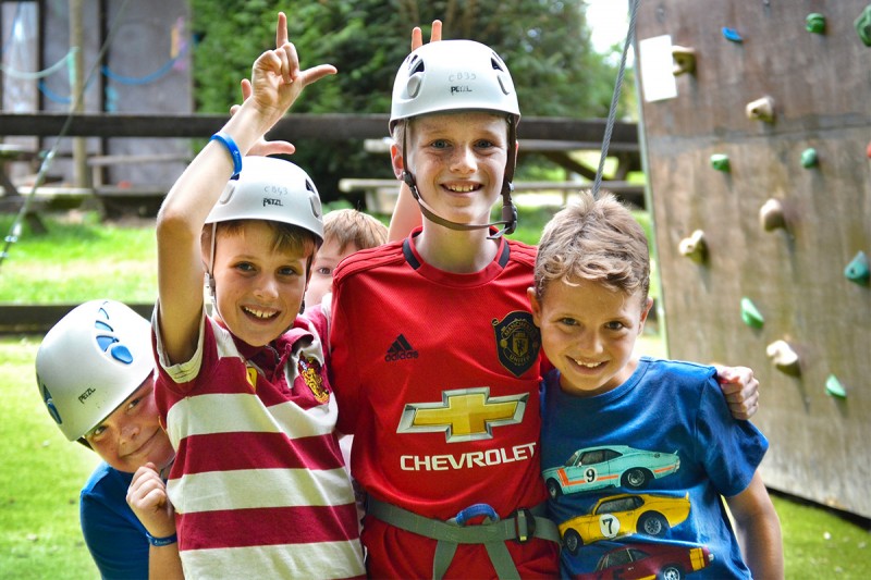 New friends climbing at the chateau